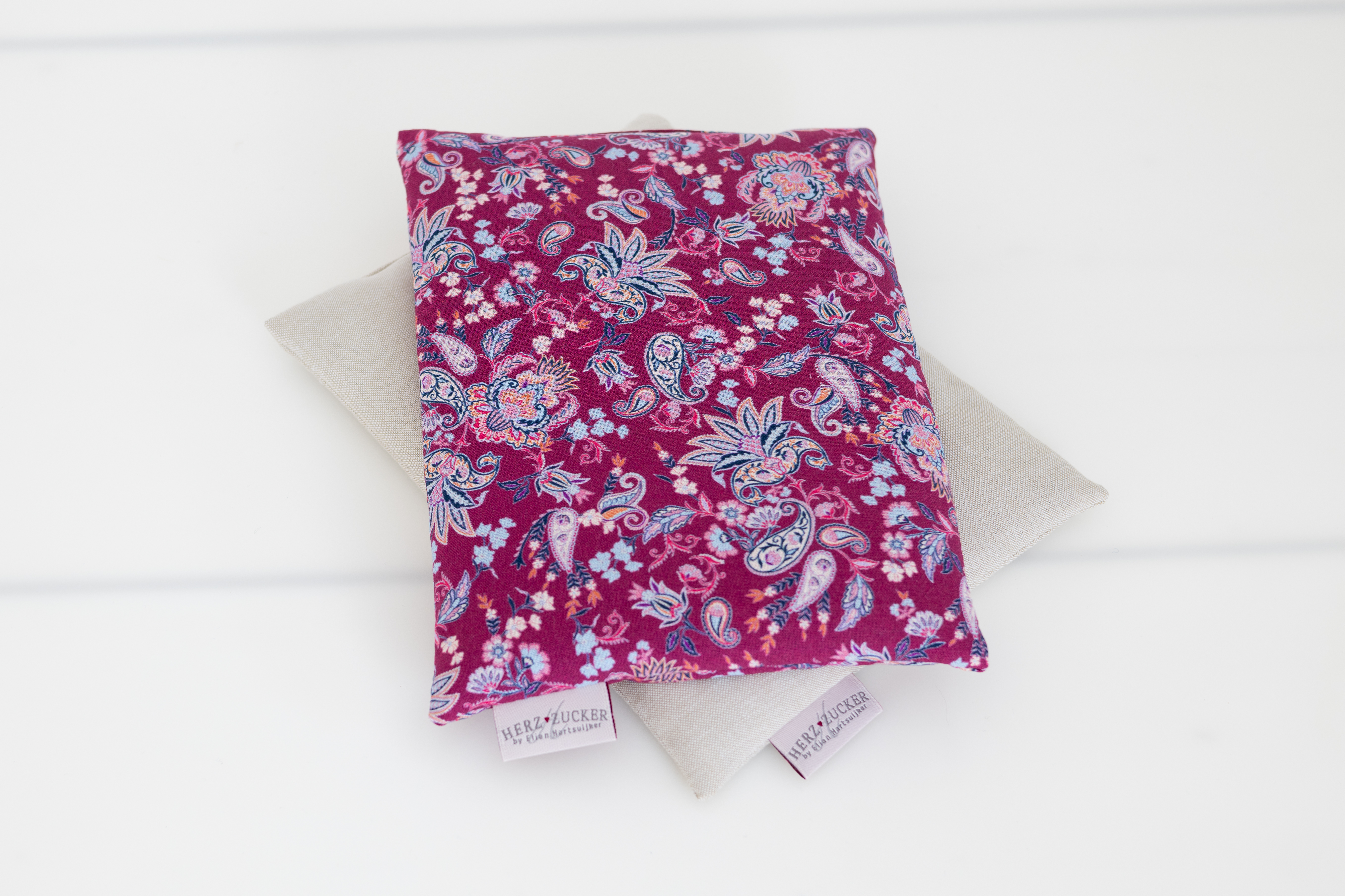 Kleiner Klassiker mit Kirschkernfüllung Jubiläumskollektion